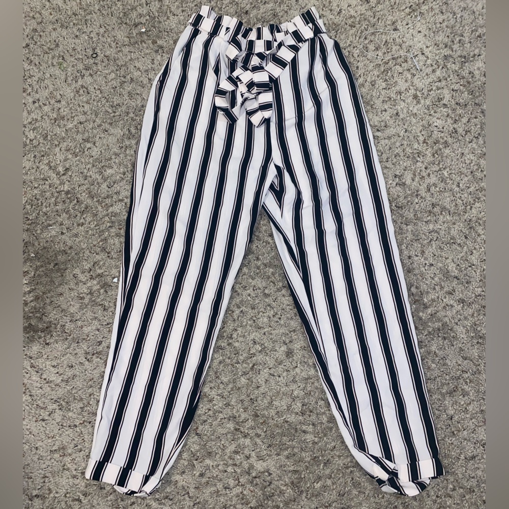 Cute flowy striped pants with tie